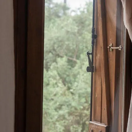 Aparthotel Symmetron 4*