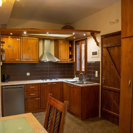 Symmetron Aparthotel 4*