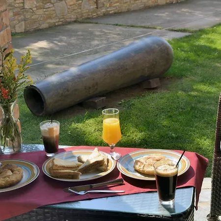 Symmetron Aparthotel 4*