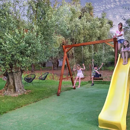 Lejlighedshotel Symmetron 4*