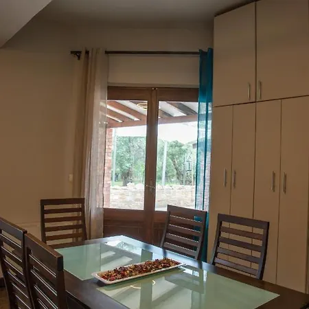 Symmetron Lejlighedshotel Kálamos